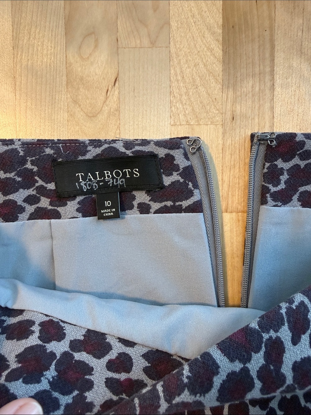 Talbots Woven Colorful Leopard Print Career Pencil Skirt, 10 - Picture 5 of 6